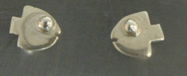 - a by Hart-Star Unlimited Jewellery, measuring 1 x 1 cm (H x W) £50
